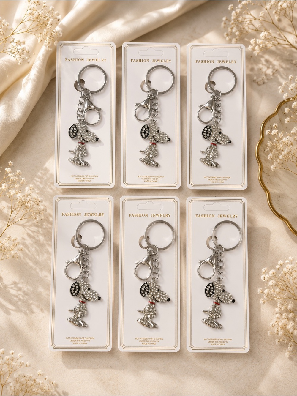 6 Silver snoopy charms